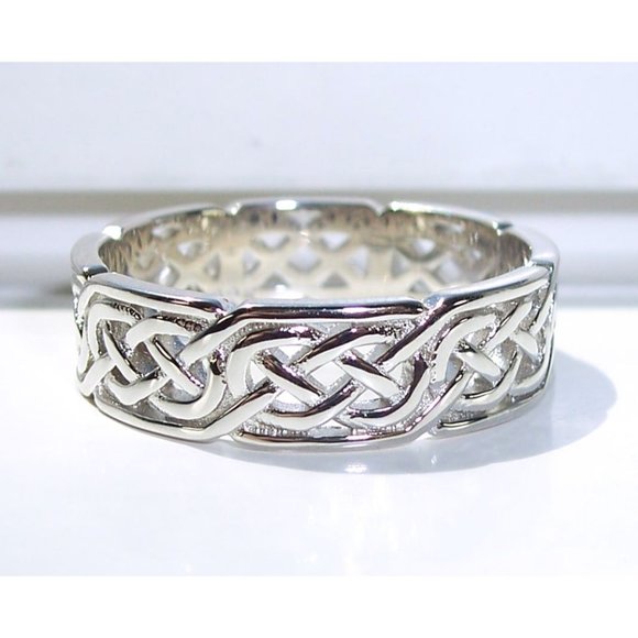 925 STERLING SILVER Celtic Irish Endless Knot Band Ring - Picture 1 of 15